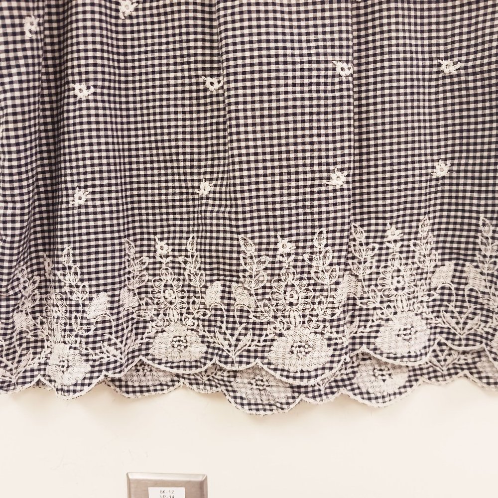 WESTPORT Navy Gingham Embroidered Off the Shoulder Blouse Size XS - Picture 4 of 8